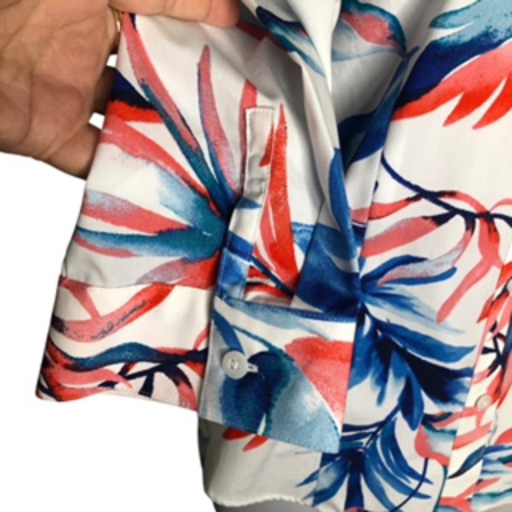 NWOT Chico's Tropical Print 3 Qtr Single Button Cuff Sleeve Button Shirt Size 1 - Picture 8 of 8